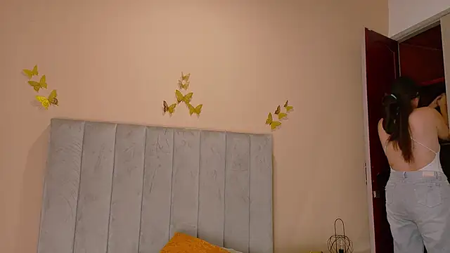 Charlotte_Olsen_ live
