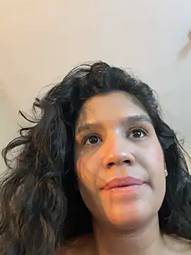 Veronica_M live