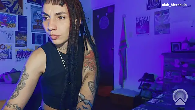 niah_11 live