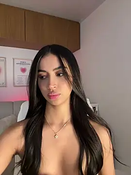 maddy_bronw_ live