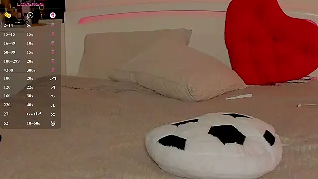 Andrea_Blossom live