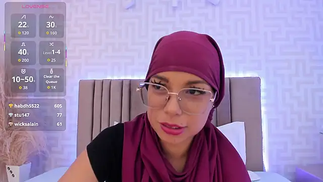 naishaa_ live