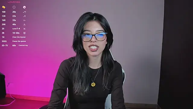 NanakoDollx live