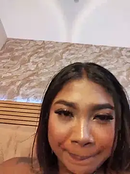 Chloe_LaurentXXX live