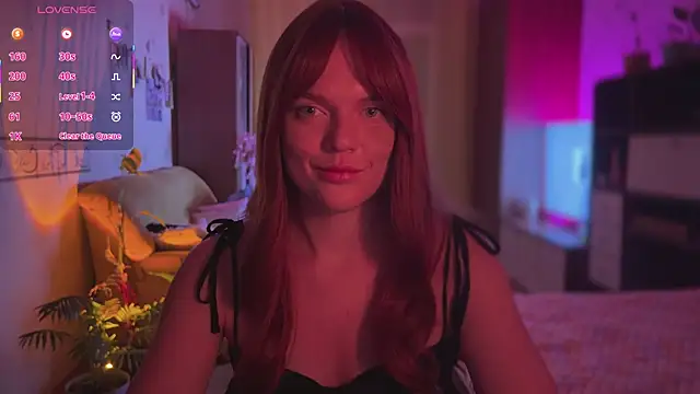 CherryRed_Girl live