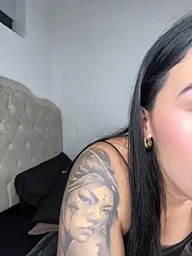 DaniRivers_ live