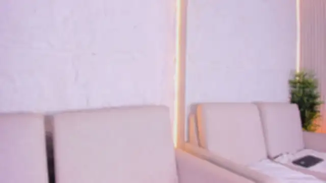 Ali_Hamilton live