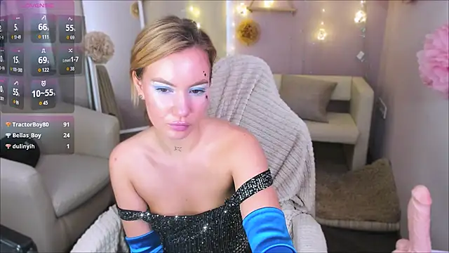 _BellaClark live