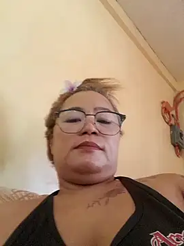 loriepinay46 live