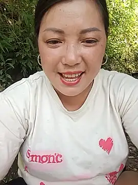 sary-hot2x live