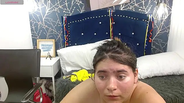 Laurha_ live