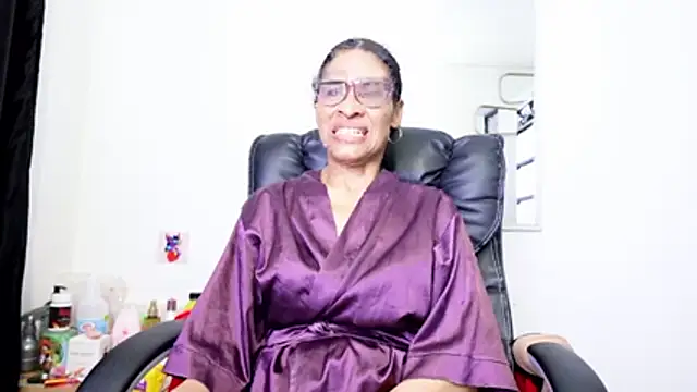 Aries_Mature live