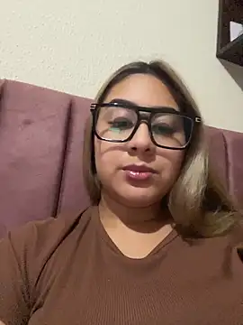 Miabonnett_ live