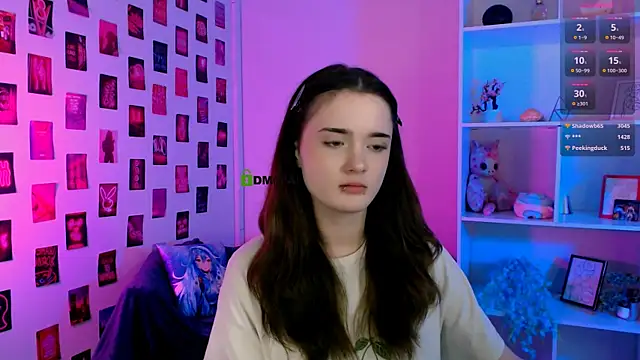 liana_kisses live