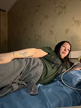 Naughtbaby_2025 live