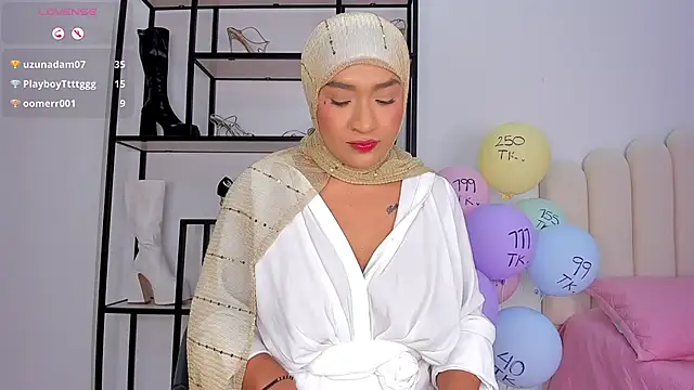 Amira-Zahra live