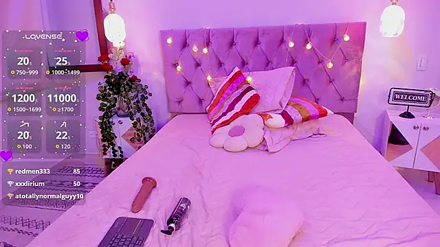 SofiaBloomm live
