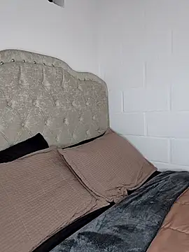 DaniRivers_ live