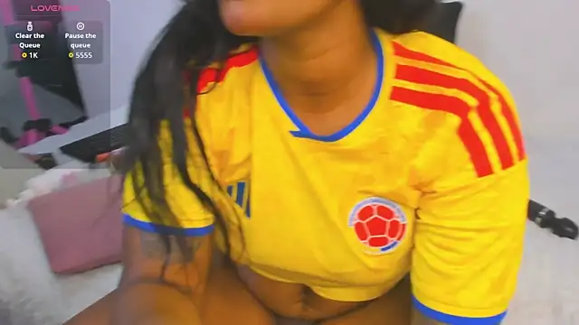 Brandy_brown_ live