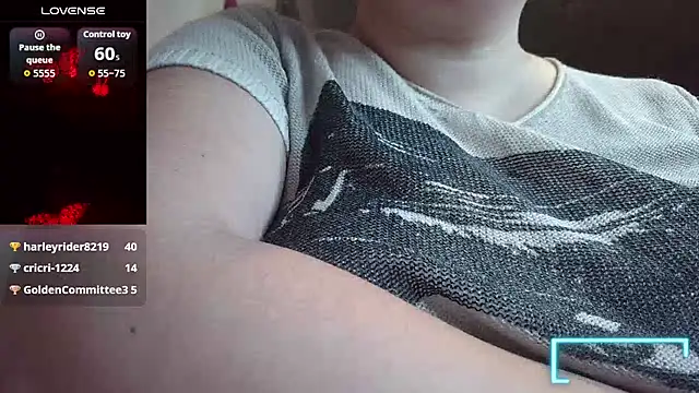 Cora_Maro live