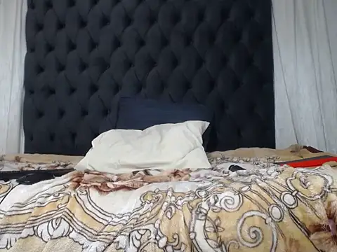 TypicalBaddiex live