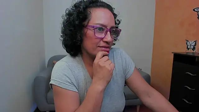 scarlet_wet live