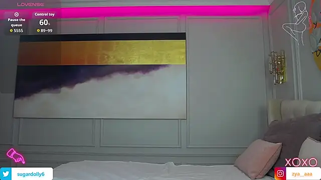 HazelBambi live
