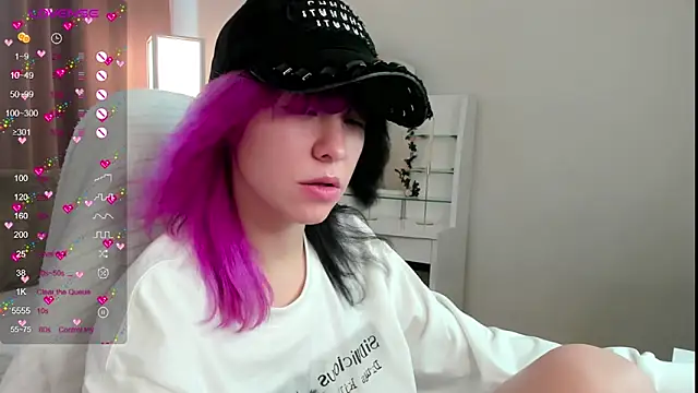 EmilyTrase live