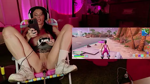 GennaJames live