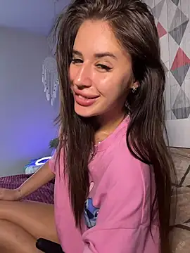 Lira_Fayeee live