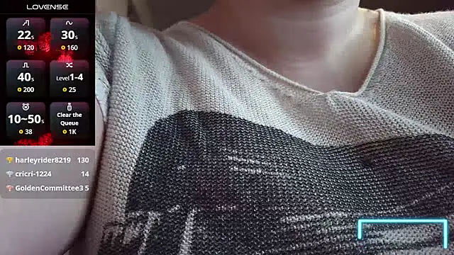 Cora_Maro live
