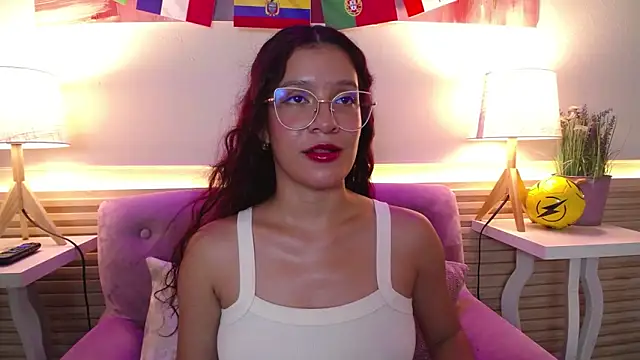 BrianaGaging live