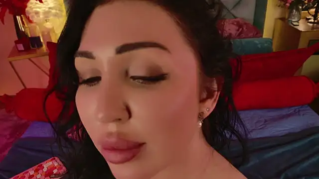 Dalia_Lavish live