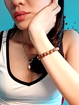 Hinna_x live