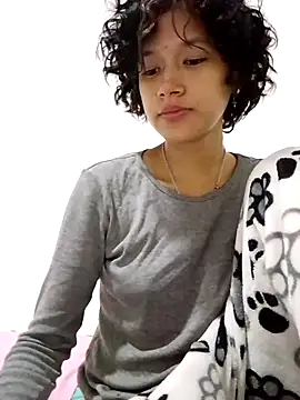 Kittyiyi live