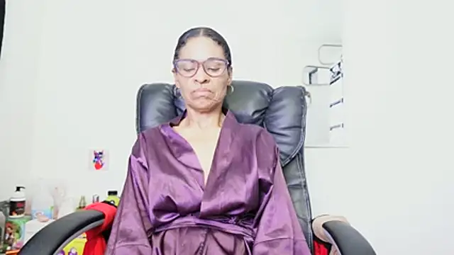 Aries_Mature live
