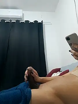 ofjuliaa live