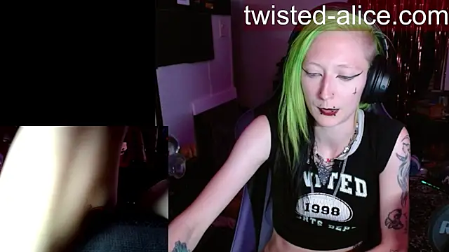 Twisted_Alice live