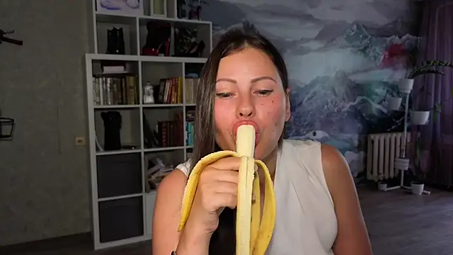 Dana-Queendom live