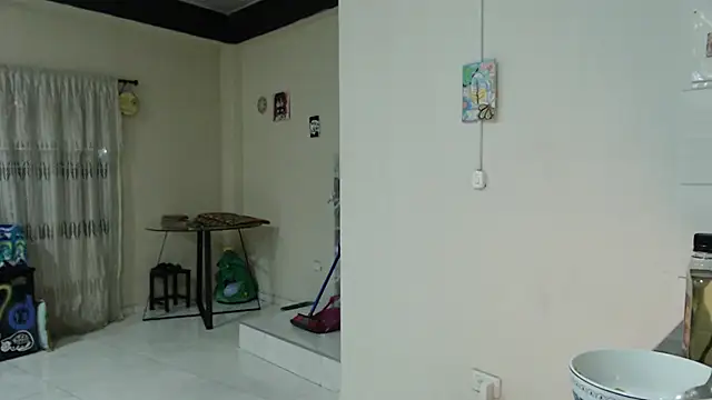 AlinaWoolf_ live
