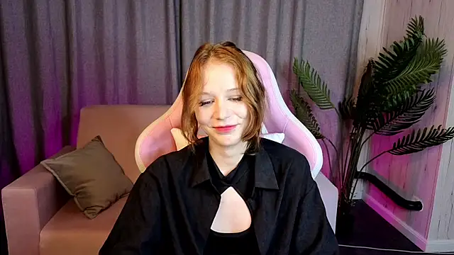 AliceJohansone live