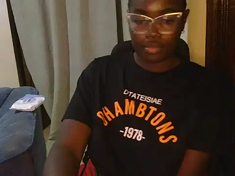 curvymarl live