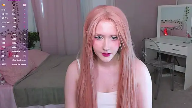 DelilahTaylor live