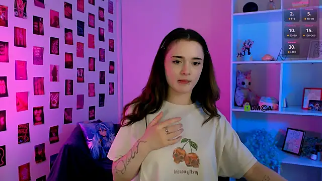 liana_kisses live