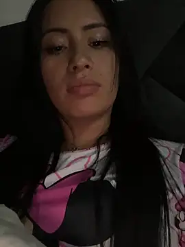 Sara_luna_ live