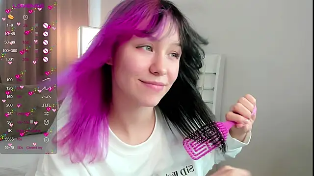 EmilyTrase live