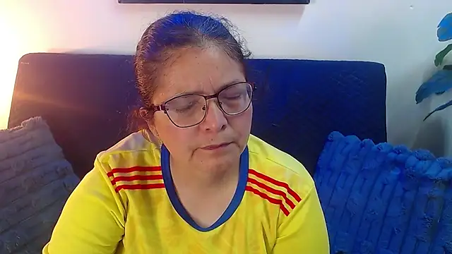 Linda_banks_ live