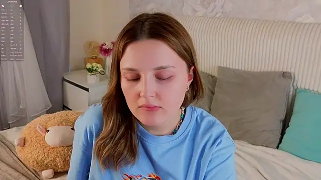 LorriMonz live