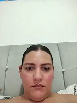 Mia_Hampton live