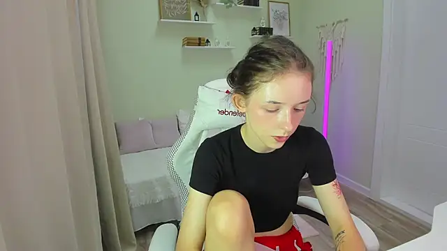 AnnaOddy live